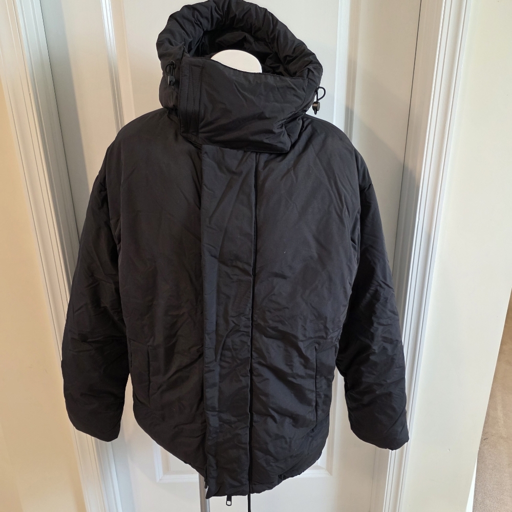 Men Standard Cloth New Coat Size Medium Urban Outfitters